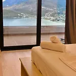 Anassa Himare